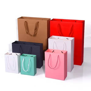 Bolsas de Papel Kraft de Color Sólido Personalizadas y Portátiles para Velas con Impresión Digital - Product Image 2