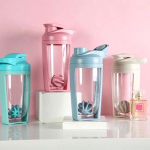 Botella Deportiva Portátil de 600 ml, Libre de BPA, Personalizable, para Proteínas, con Mezclador, para Actividades al Aire Libre, Fitness y Camping, Venta al Por Mayor - Product Image 1