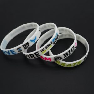 Cinturini da polso motivazionali in gomma luminosa con nomi personalizzati aggiungono braccialetti in Silicone braccialetti in gomma incandescente - Product Image 6