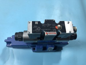 R900618031 4WRZE16W8-150-7X/6EG24N9K31/A1D3M พร้อมระบบควบคุมทิศทางแบบสัดส่วนที่ควบคุมด้วยนักบิน OBE - Product Image 6