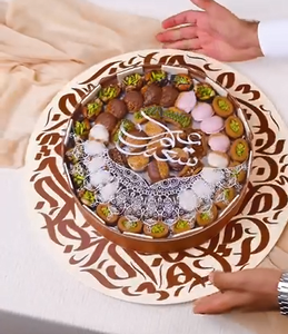 Boîtes de luxe pour chocolats, emballages en cuir personnalisés, boîtes rondes vides en acrylique pour chocolats, cadeaux pour le Ramadan - Product Image 5