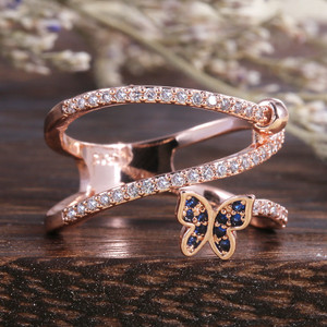 Anello a forma di farfalla blu per donna, gioiello creativo e alla moda. - Product Image 1