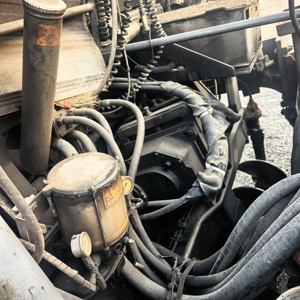 Pavimentadora de Asfalto 2100-2 de <span class=keywords><strong>Segunda</strong></span> <span class=keywords><strong>Mano</strong></span> de Alto Rendimiento de 2013, Máquina de Construcción de Carreteras Usada Premium, Motor Deutz, Bomba de 182 kW - Product Image 2