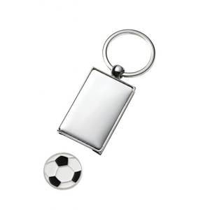 Porte-clés en métal brillant avec jeton de football et jeton de chariot - Product Image 1