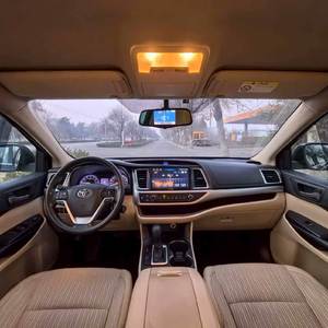 Toyota Highlander Elite d'occasion 2016, modèle mi-saison, robuste et durable, idéale pour les voyages et l'usage quotidien - Product Image 3