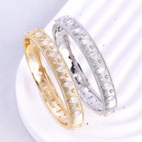 Bracelet hexagonal en zircon brossé haut de gamme, accessoire féminin tendance, utilisation quotidienne polyvalente, personnalisation pour lieux haut de gamme