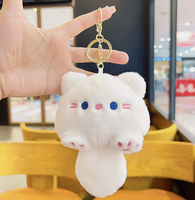 Porte-clés en peluche chat rose mignon à queue ondulante, rembourré en coton PP doux, avec empreintes de pattes roses, breloque Kawaii pour sac à dos et sac à main