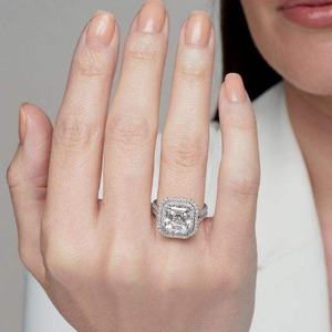 แหวนหมั้นเพชรโมอิสซาไนต์ VVS ดีไซน์ใหม่ หรูหราแบบ Iced Out ชุบเงินแท้ รับรองคุณภาพ ทรงกลมเจียระไนแบบ Brilliant Cut สำหรับผู้ชาย - Product Image 1