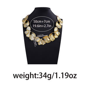 สร้อยคออะคริลิคจีบแบบไม่สม่ำเสมอแฟชั่นสไตล์ INS - Product Image 2