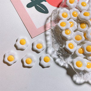 Modelo de huevo escalfado de resina, huevo de avestruz falso, juguete de cocina, simulación linda y realista, huevos fritos pintados a mano - Product Image 4