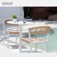 Chaise de bistrot moderne en rotin avec structure en aluminium, empilable, imperméable, écologique, durable, pour extérieur, patio, salle à manger, chambre, cour