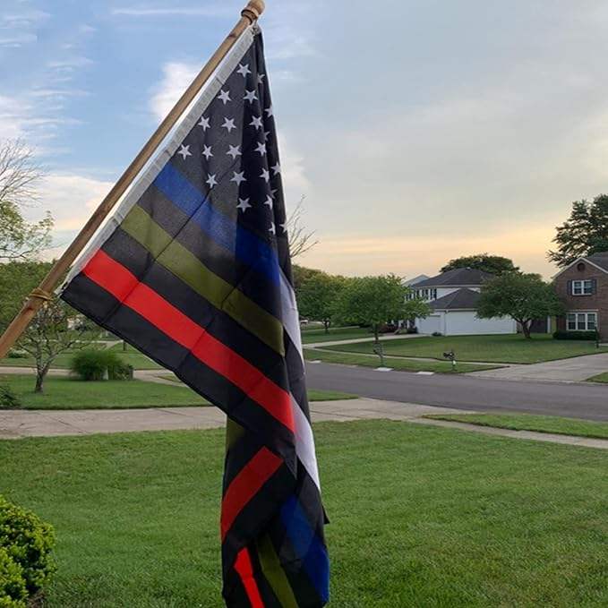 Drapeau de ligne vert rouge bleu mince