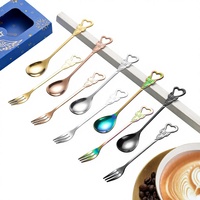 Cuillère à café et fourchette à fruits en acier inoxydable en forme de cœur perforé avec nœud papillon, finition miroir, ensemble cadeau mignon pour gâteaux et desserts