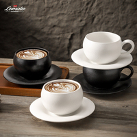 Tasse à café et soucoupe en céramique mate en gros, 300 ml, forme œuf |   Conception de poignée portable pour les achats en gros dans les cafés et restaurants