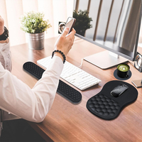 Repose-poignets ergonomique pour clavier et souris, personnalisable avec logo OEM, résistant à l'eau, en mousse à mémoire de forme, antidérapant, motif lune et étoile