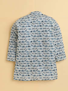 Ensemble kurta gris imprimé pour garçons avec pyjama blanc – Tenue ethnique confortable et festive, style traditionnel élégant pour enfants, idéal au quotidien - Product Image 3