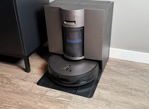 Robot Aspiradora y Fregadora ECOVACS DEEBOT X11 OmniCyclone, 19,500 Pa de Succión, Carga Rápida para Hogares Grandes, Fregona con Rodillo Autolimpiante - Product Image 5