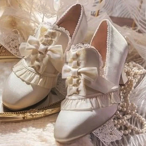 Chaussures de ballet en soie pour femmes, sandales de danse à talons bas pour filles, escarpins à nœuds croisés sur le devant - Product Image 5