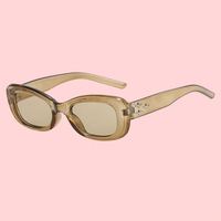 Lunettes de soleil rétro minimalistes pour femmes, verres UV400, monture PC, accessoire de mode haut de gamme