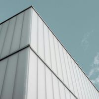 Fournisseur chinois de murs-rideaux en aluminium à simple vitrage pour villas, murs décoratifs extérieurs