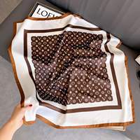 Hijab Poliester Segi Empat 70x70cm Kerudung Wanita Fashion Syal Penutup Kepala Bandana untuk Pemakaian Sehari-hari Grosir Jubah Wanita