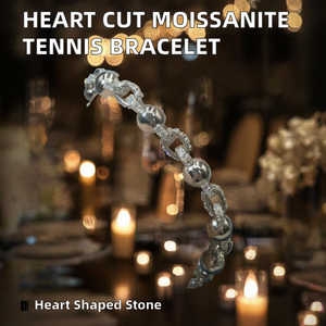 Bracelet tennis en argent 925 avec moissanite taille cœur, chaîne à maillons plaquée argent - Bijou cadeau Saint-Valentin - Product Image 2