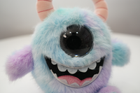 Beambox AI Peluche Monstre Mignon à un œil, Douce et Moelleuse, Alien à Cornes, 100% Polyester, Batterie au Lithium, pour Cadeaux de Noël et Décoration Intérieure