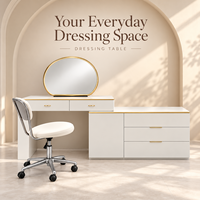 Coiffeuse blanche moderne avec miroir rond, rangement à tiroirs et armoire latérale, meuble de maquillage pour chambre à coucher avec détails dorés
