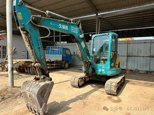 Mini-excavatrice sur chenilles Kubota KX155-5 d'occasion, 5,5 tonnes, avec chenilles hydrauliques en caoutchouc, bon état, sans queue. - Product Image 4