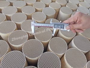 เซรามิกโมโนลิธรังผึ้งคอร์เดียไรต์สำหรับ DOC/SCR - Product Image 5