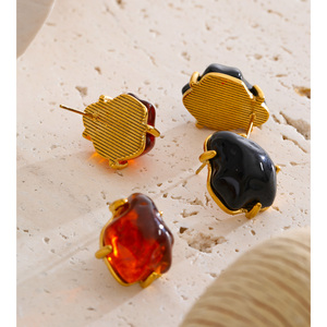 JINYOU 223 Orecchini a Perno con Resina Ambrata Irregolare in Acciaio Inossidabile Placcato Oro, <span class=keywords><strong>Gioielli</strong></span> da Regalo - Product Image 5