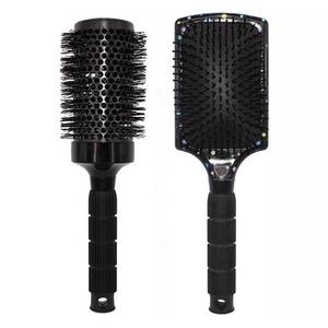 Brosse à <span class=keywords><strong>cheveux</strong></span> démêlante logo en nylon brosse à <span class=keywords><strong>cheveux</strong></span> à <span class=keywords><strong>poils</strong></span> chauffée coiffeur brosse à <span class=keywords><strong>cheveux</strong></span> <span class=keywords><strong>ensemble</strong></span> - Product Image 2