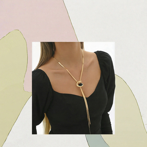 Collier pendentif papillon élégant en alliage d'étain plaqué argent avec chaîne à maillons et perle d'eau douce en forme de cœur pour femme, idéal pour les soirées - Product Image 2
