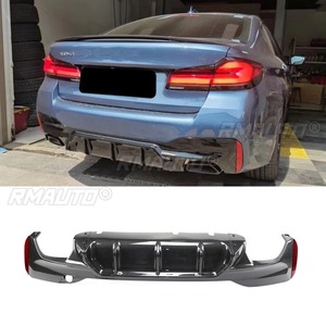 ลิ้นกันชนหลังแบบดิฟฟิวเซอร์ สีดำเงา สำหรับตกแต่งรถยนต์ BMW ซีรีส์ 5 รุ่น G30 G38 ปี 2017 อุปกรณ์ตกแต่งรถยนต์ - Product Image 1