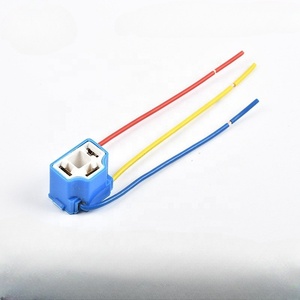 Relé H7 9006 H11 9005 Enchufe y enchufe de cerámica Bombilla de luz automática H1 Material de cobre y PVC Conector de bombilla de luz de automóvil - Product Image 5