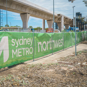 Yüksek Kaliteli Özel Baskılı Dış Mekan Reklam Polietilen Afiş Sokak Lambası Direği Reklam Vinil Tabelaları - Product Image 6