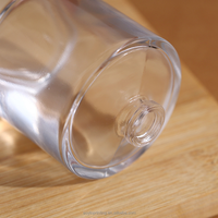 Flacon de parfum vide haut de gamme avec bouchon rond en liège et base épaisse en verre blanc transparent, flacon échantillon à vaporisateur en cristal