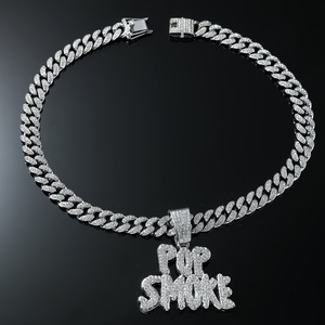Collar con colgante de letras Hiphop exageradas, diseño popular personalizado, de aleación para hombre, joyería de moda, gran éxito de ventas 2026 - Product Image 4