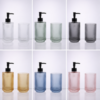 Ensemble de 3 distributeurs de savon en verre côtelé transparent, best-seller en gros, pour l'hôtellerie - Pompe noire mate en vrac