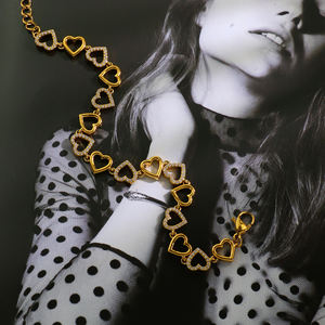 Set di Collana e Bracciale a Forma di Cuore in Acciaio al Titanio 18K, Gioielli Artigianali Magnifici per Donna, Joyas De Acero Inoxidable Al Por Mayor - Product Image 6