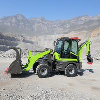 Chargeuse-pelleteuse compacte 4x4 robuste avec moteur CE EPA Euro 5 et capacité de charge nominale de 1500 kg