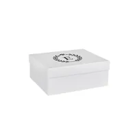 Boîte cadeau vide pour cils couleur crème, design lettre E, matériaux recyclés, structure rigide, détails gaufrés, papier de 2 mm d'épaisseur
