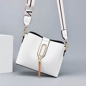 Newest Fashion PU Leather High Quality Shoulder Bags Ladies Trendy Women's Purses and <b>Handbags</b> - Product Image 4