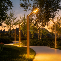 Lampe de poteau de jardin LED carrée intégrée pour allée de villa
