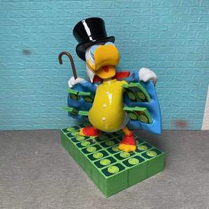 Kunden spezifische Cartoon Ente Lebensgröße Rich <span class=keywords><strong>Duck</strong></span> Fiberglas <span class=keywords><strong>Fortune</strong></span> <span class=keywords><strong>Duck</strong></span> Skulptur Statuen für Outdoor-Dekor - Product Image 3