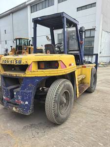 Montacargas Diésel Komatsu con Mástil de 3 Etapas, Neumáticos Neumáticos, Usado, para Operación en Pavimento Exterior, Conducción Asistida, Centro de Carga de 500 mm - Product Image 4