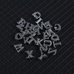 Letras del Alfabeto A-Z de 8mm con Incrustaciones de Diamantes para Hacer Dijes, Letras de Aleación Plateada con Parte Posterior Plana - Product Image 4