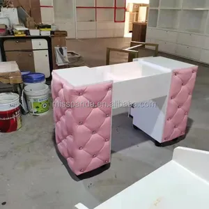 Single Manicure Station Manicure Table and Chairs Pink Modern for Nail Bar Beauty Salon Furniture 1 Set Wood+pu+foam