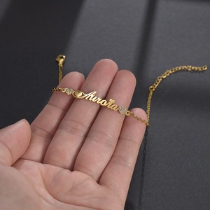 ขายส่งกำไลข้อมือและข้อเท้าสแตนเลสชุบทอง 18k ไม่ลอก ไม่ดำ พร้อมสลักชื่อ โลโก้ ประดับเพชรเทียม สำหรับผู้หญิง เป็นของขวัญ - Product Image 4