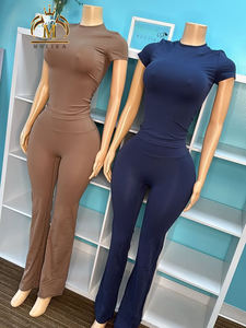 Nuova Tuta Sportiva Primaverile e Autunnale da Donna, Set Due Pezzi con Maglia a Maniche Corte e <span class=keywords><strong>Pantaloni</strong></span> <span class=keywords><strong>Lunghi</strong></span>, Completo da Allenamento - Product Image 4